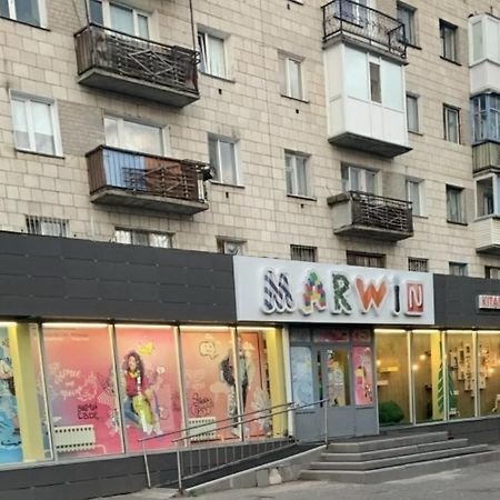 Люкс академика сатпаева 19 Apartment Павлодар Екстериор снимка
